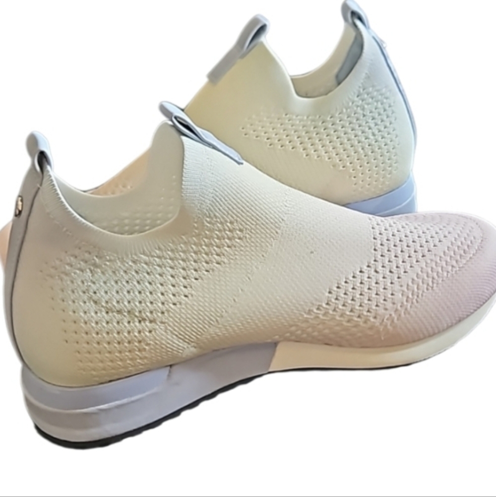 NEW! URBAN SPORT J/Slides Tory Knit Sneakers 7. - Picture 5 of 6